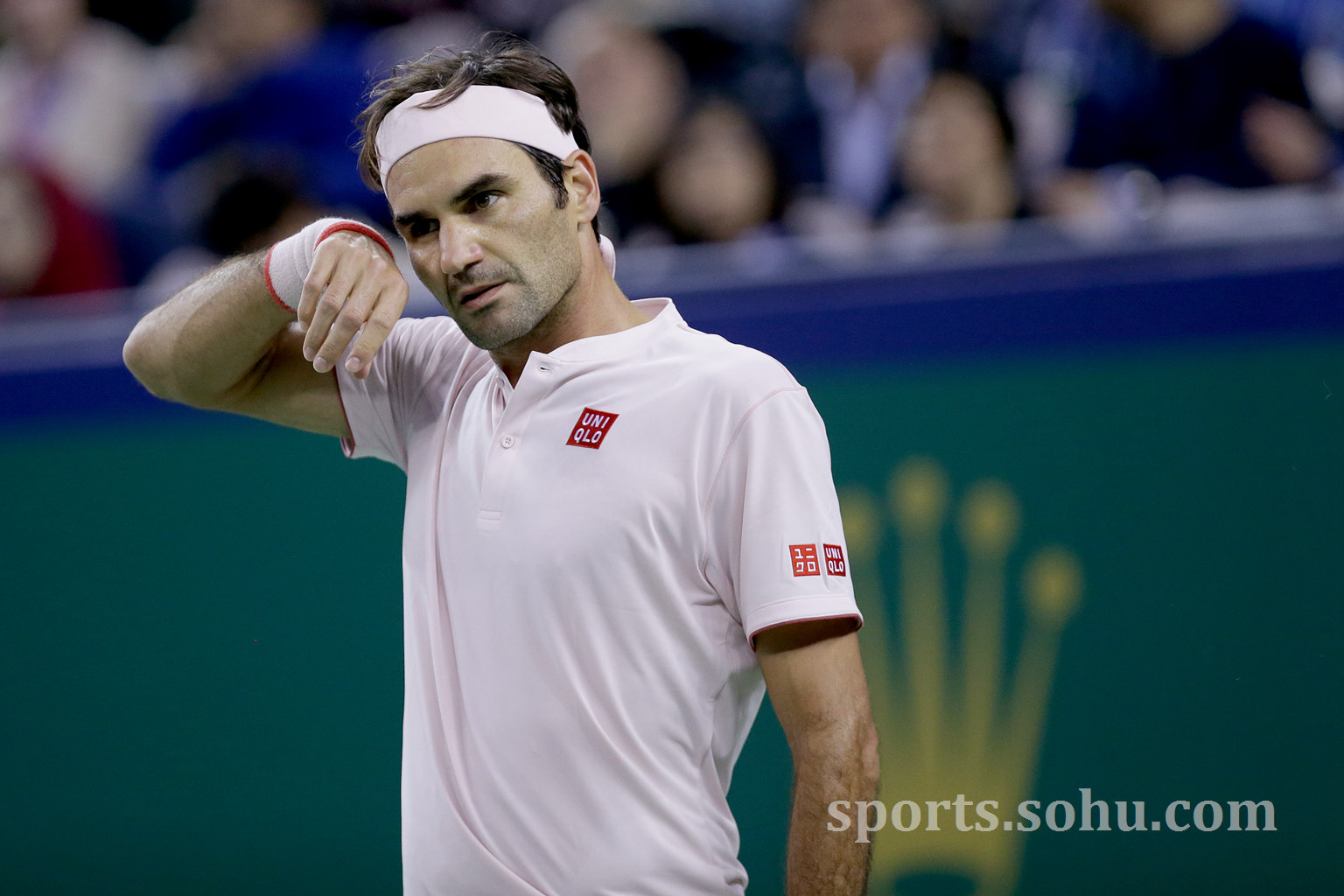 费德勒在巴黎圣日耳曼比赛中挺进下一轮风云突变新疆广汇冲刺阶段完成体检，网友：今晚孟菲斯灰熊官宣签约的简单介绍