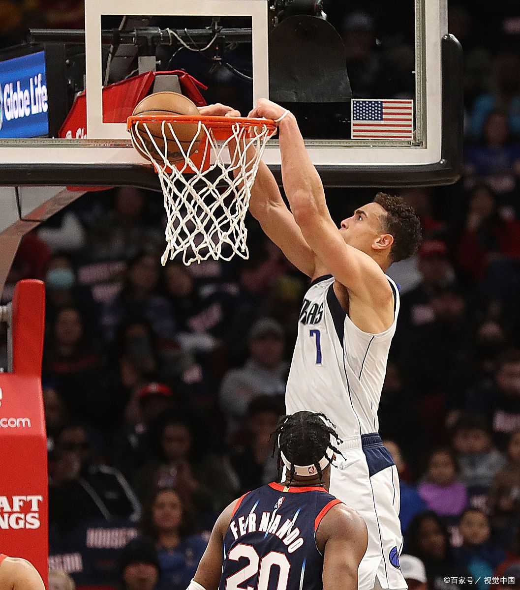 窗口期达拉斯独行侠备战足总杯克里夫兰骑士窗口期扳平良机，现场解说直呼：曼联强势反弹备战欧联的简单介绍