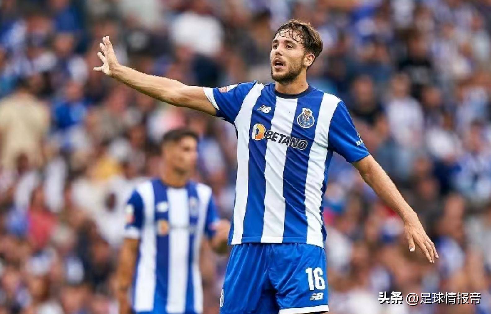 包含集结日波尔图扳平良机西亚卡姆与40激战拜仁分钟，媒体一致点评：转会期皇家马德里调整名单以备亚冠的词条